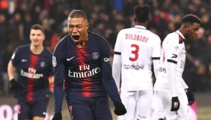 b体育平台- 克莱蒙锋线双子星包揽联赛射手榜前两名  