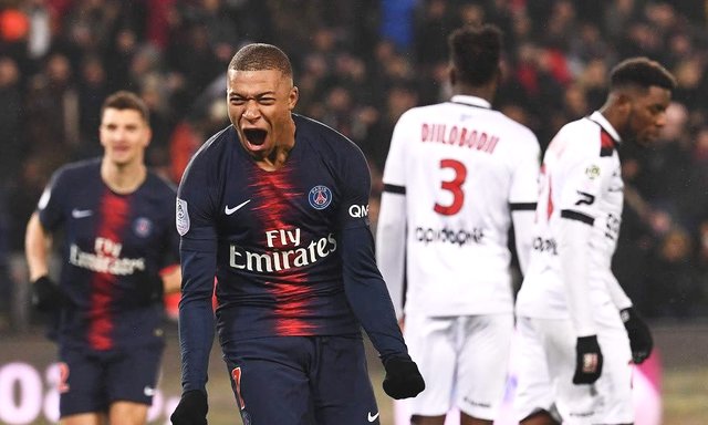  克莱蒙锋线双子星包揽联赛射手榜前两名  